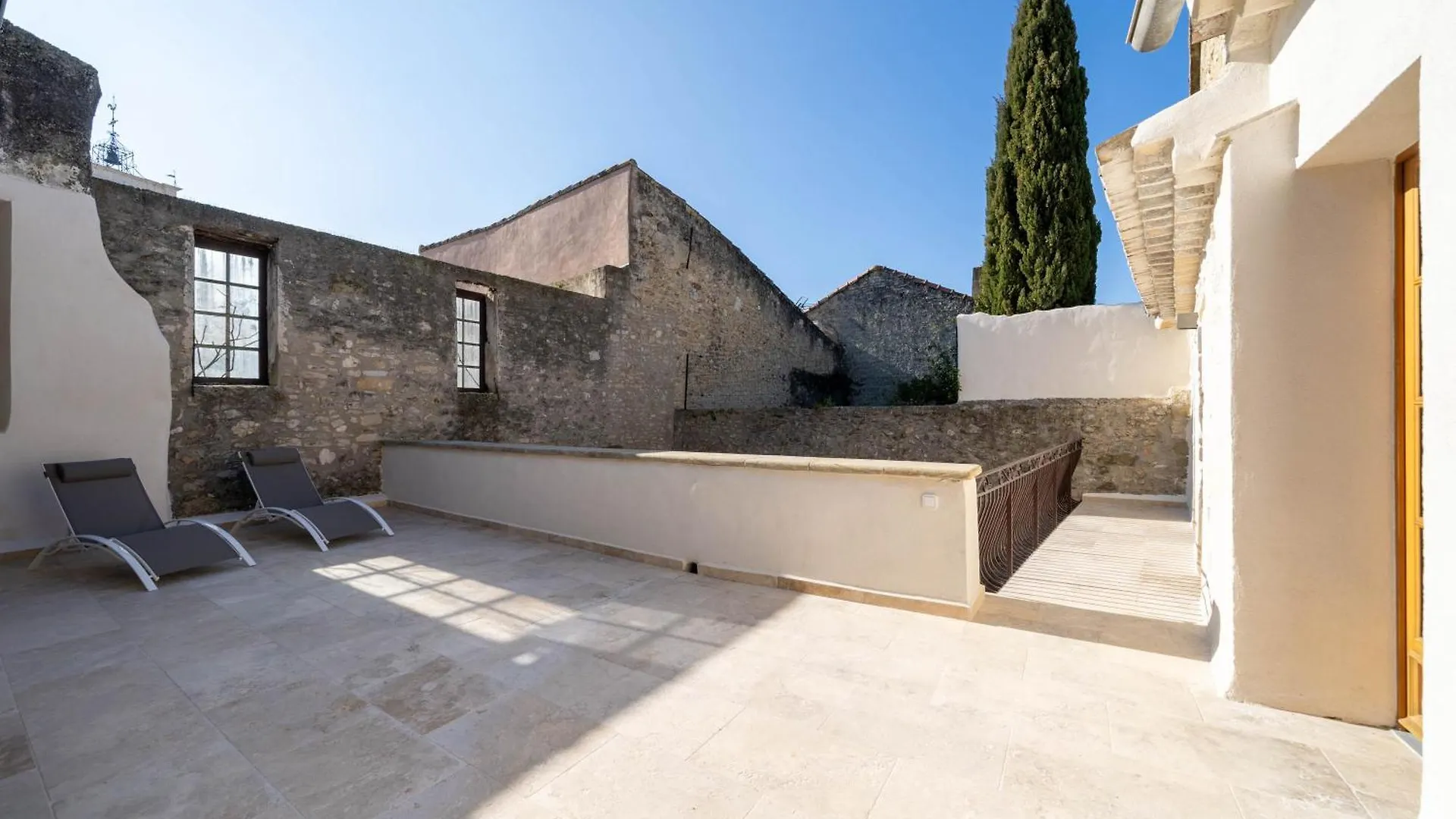 Exceptionnel - Couvent Entierement Renove - Classe Patrimoine - Piscine, Au Calme Et A 100 M Du Coeur De L'Isle Vila LʼIsle-sur-la-Sorgue