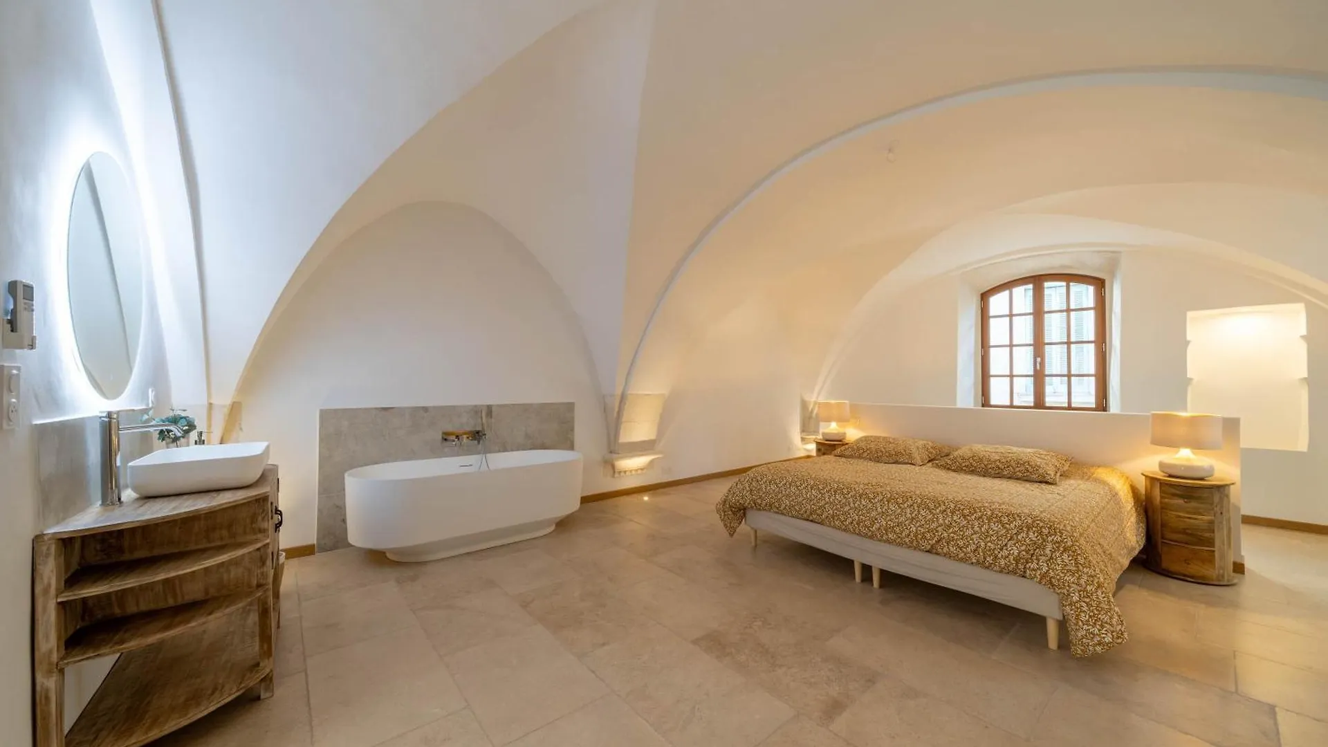 Vila Exceptionnel - Couvent Entierement Renove - Classe Patrimoine - Piscine, Au Calme Et A 100 M Du Coeur De L'Isle