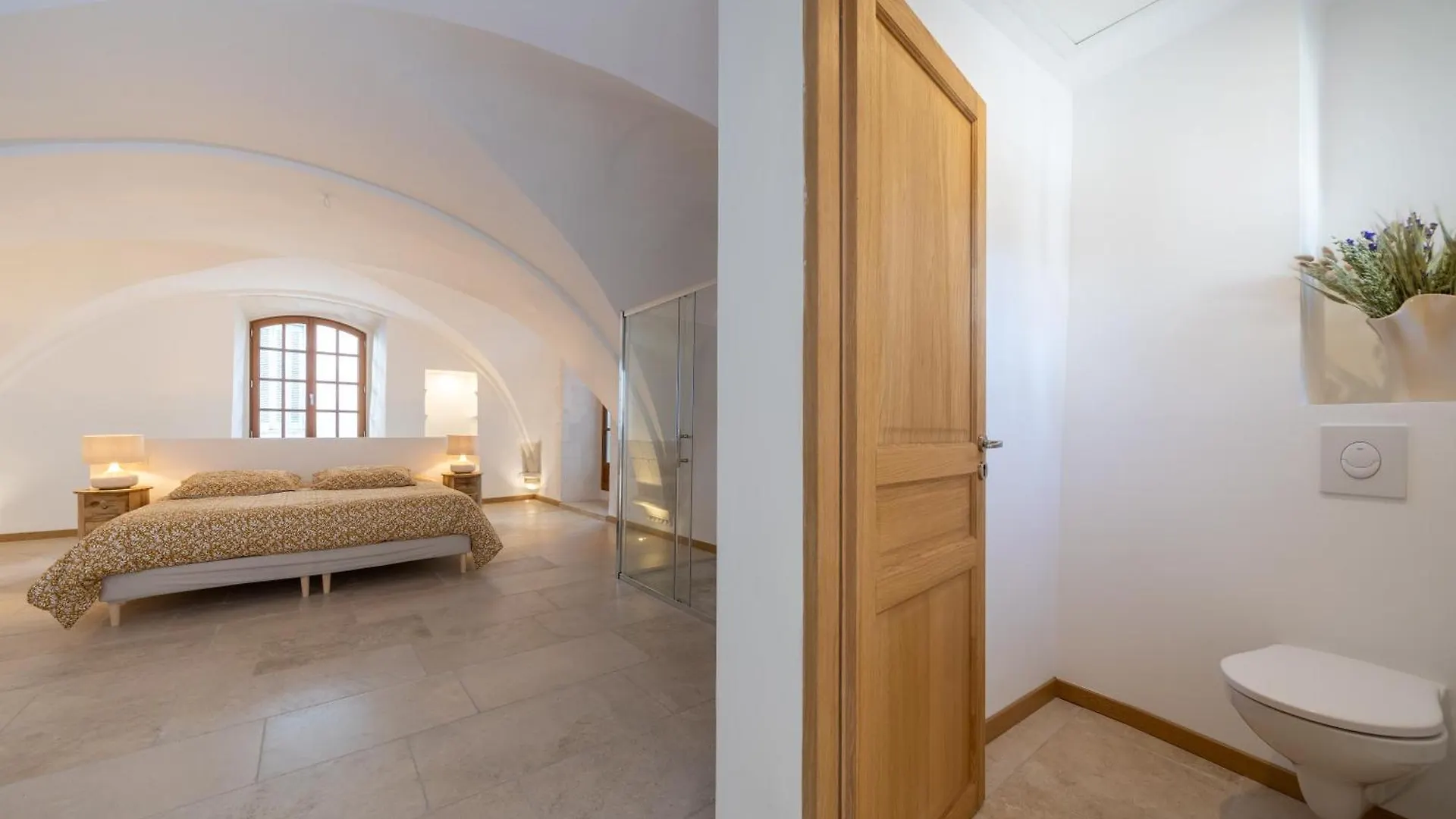 Exceptionnel - Couvent Entierement Renove - Classe Patrimoine - Piscine, Au Calme Et A 100 M Du Coeur De L'Isle 0*, LʼIsle-sur-la-Sorgue Francie